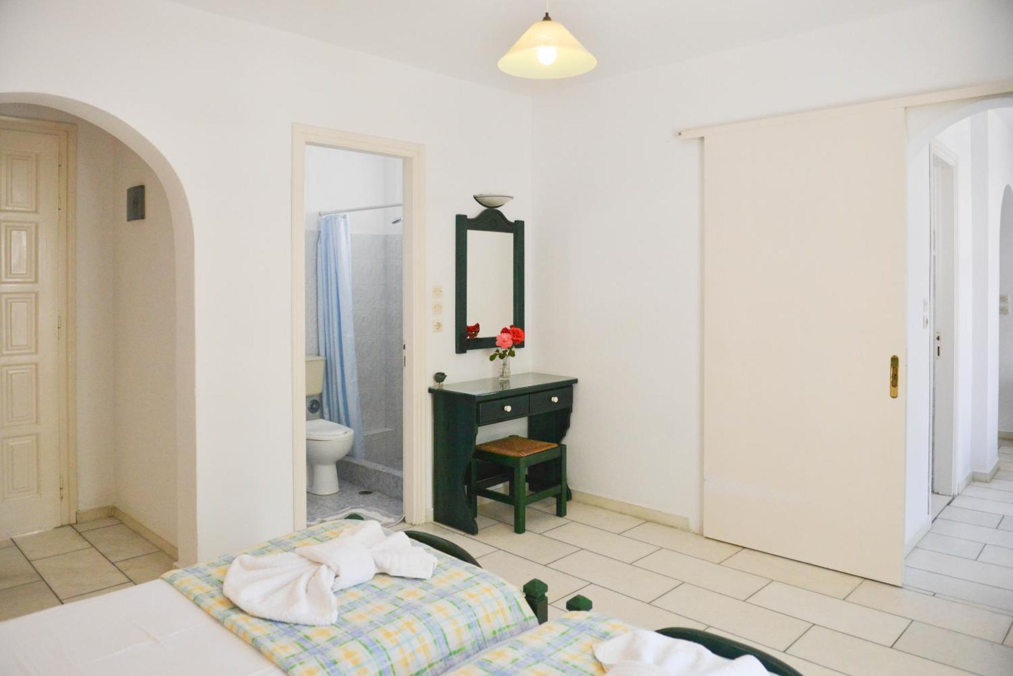 Plaza Studios Agia Anna  Exterior foto